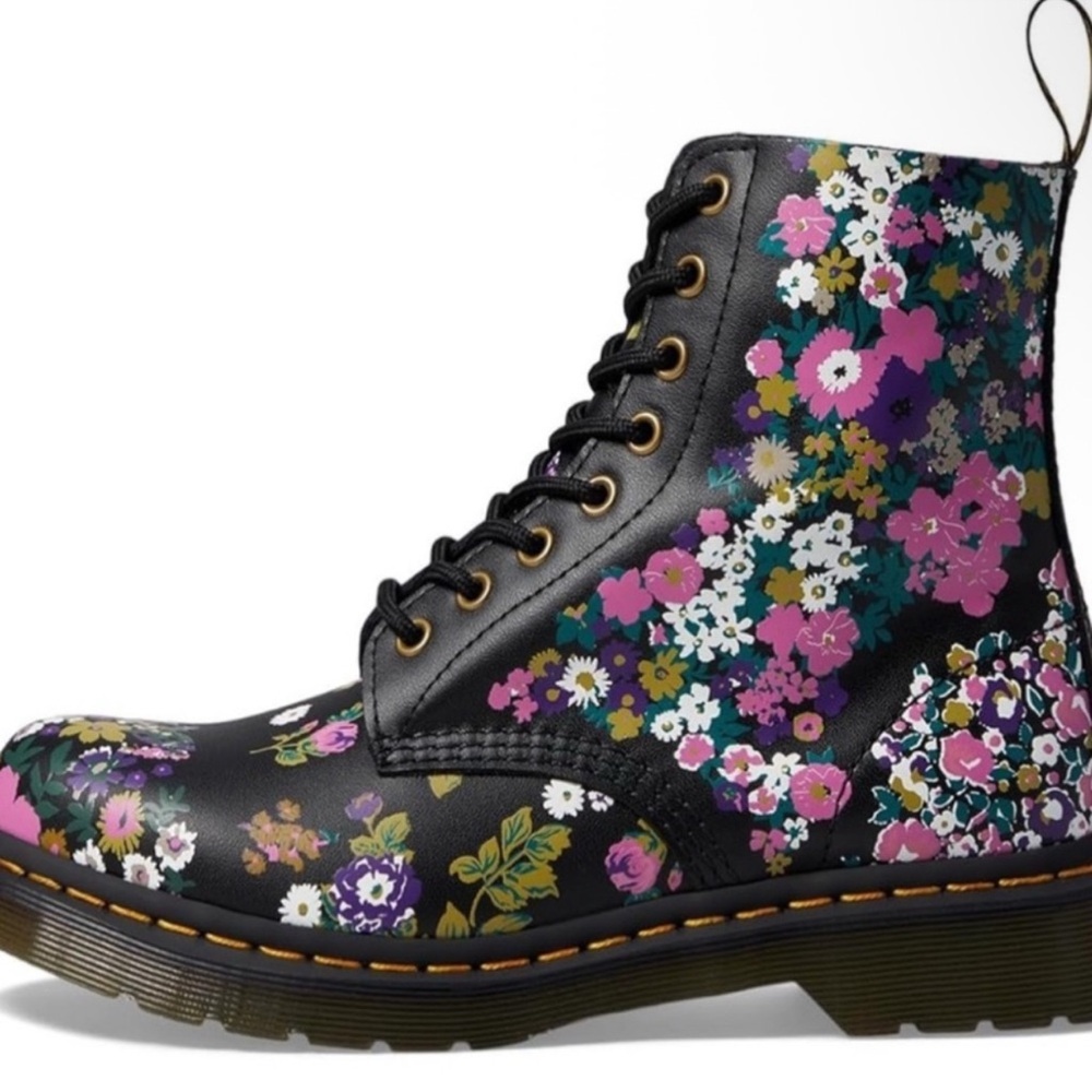 Doc Martens floral pascal boots